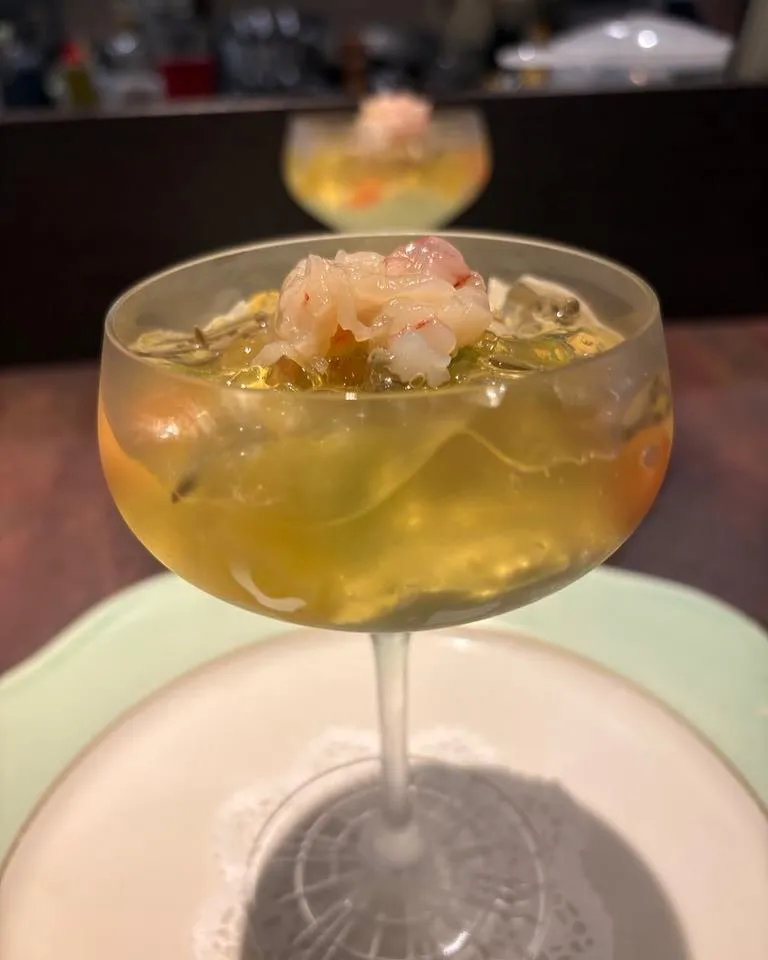 北海道産グリーンアスパラのムース、甘エビとホタテのタルタル、...