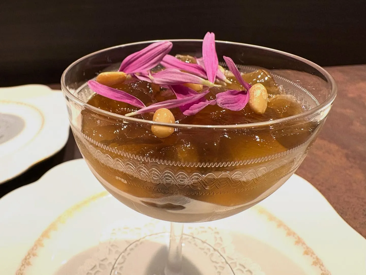 千葉県産おおまさりのムース　ホタテ貝と梨　キノコのジュレ